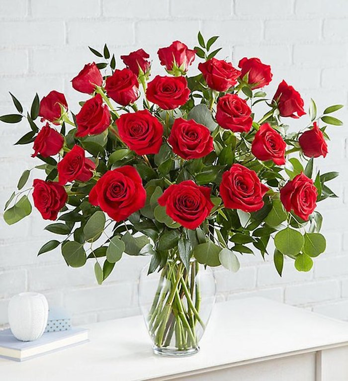 Heart\'s Desire Long Stem Red Roses